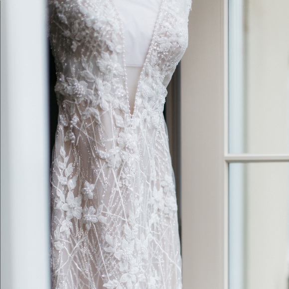 Spring 2019 Berta Wedding Dress - Picture 9 of 15